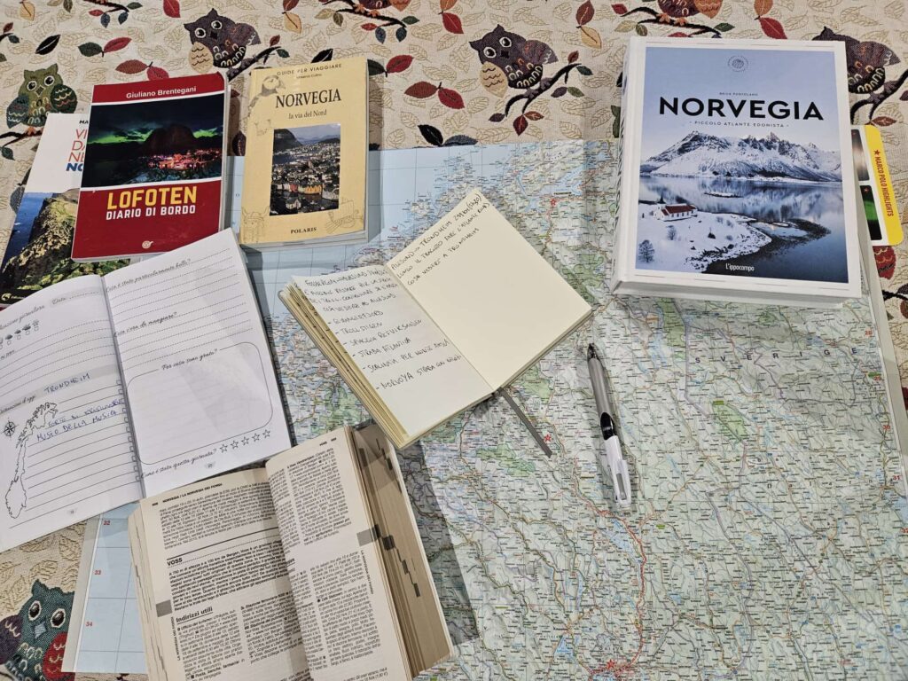 mappa e libri norvegia