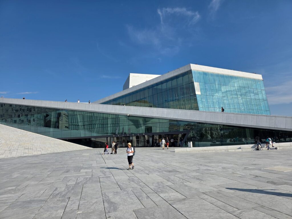 opera house 2